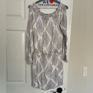 White House Black Market White & Purple Long Sleeve Mini Dress Size Small